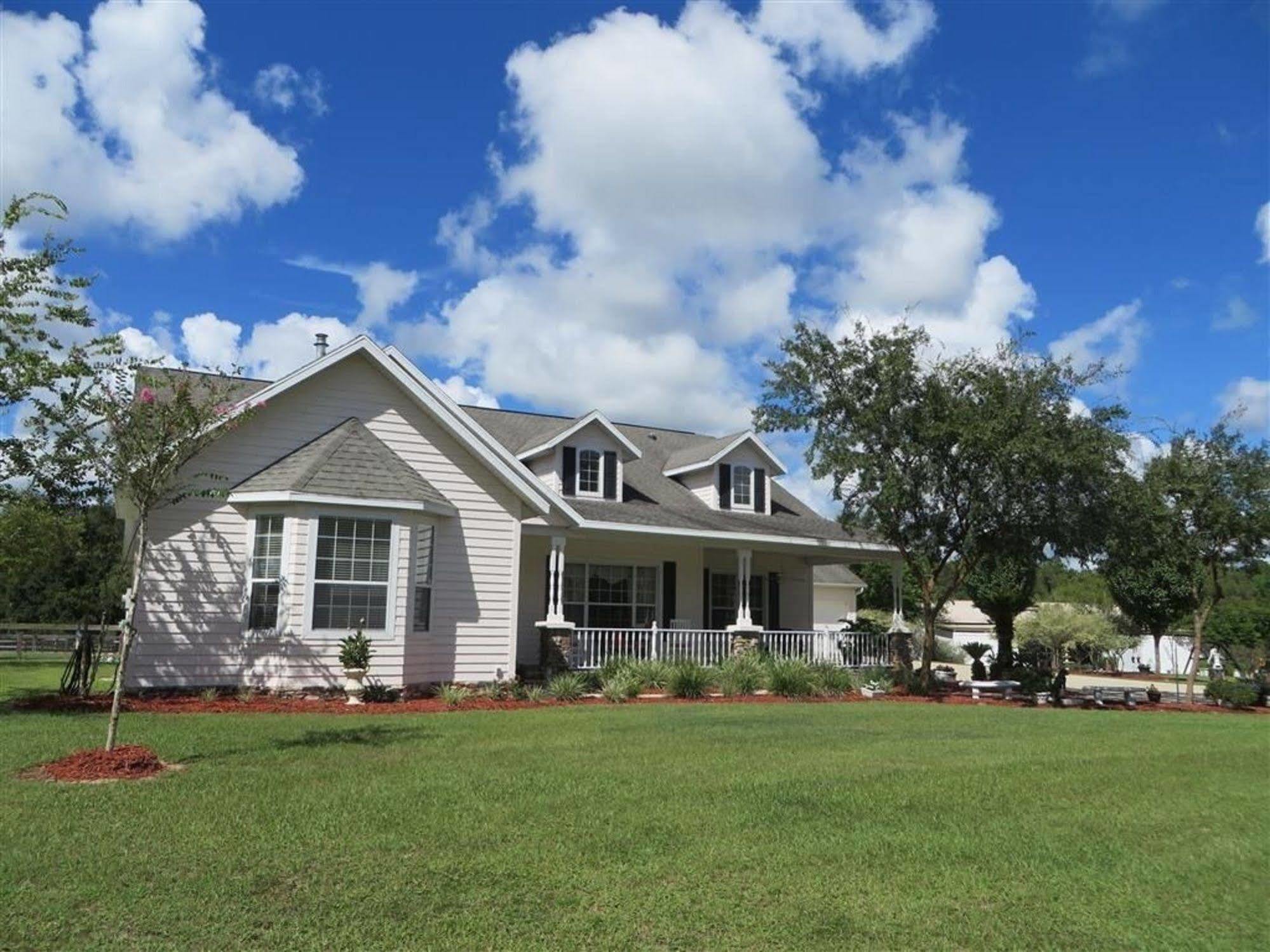 Rock Pointe Ranch Bed & Breakfast Floral City Bagian luar foto